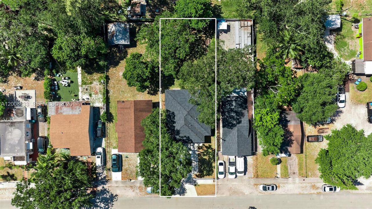 For Sale: $585,000 (4 beds, 2 baths, 1476 Square Feet)