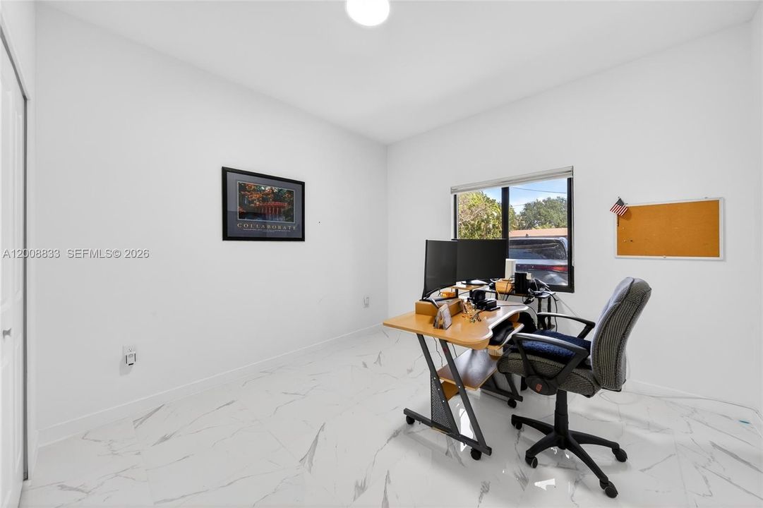 For Sale: $585,000 (4 beds, 2 baths, 1476 Square Feet)