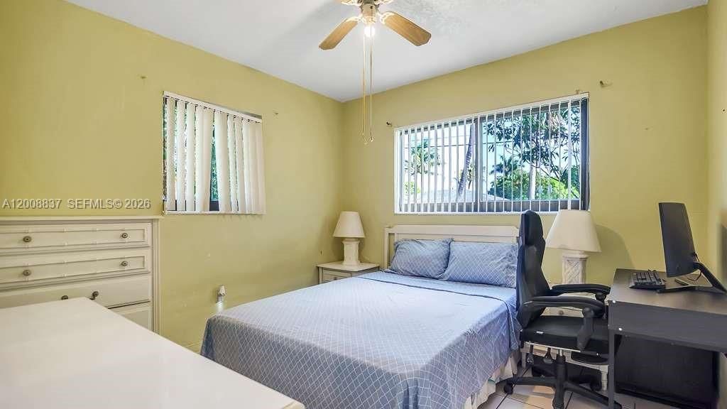 Недавно продано: $529,900 (3 спален, 2 ванн, 1220 Квадратных фут)