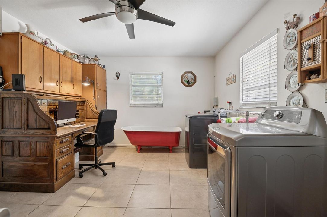 15-Ali-4011 SW 2nd St-15