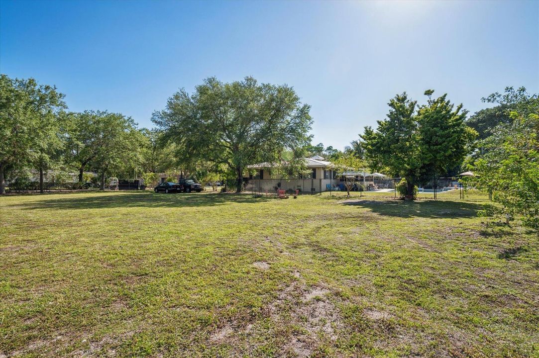 24-Ali-4011 SW 2nd St-24