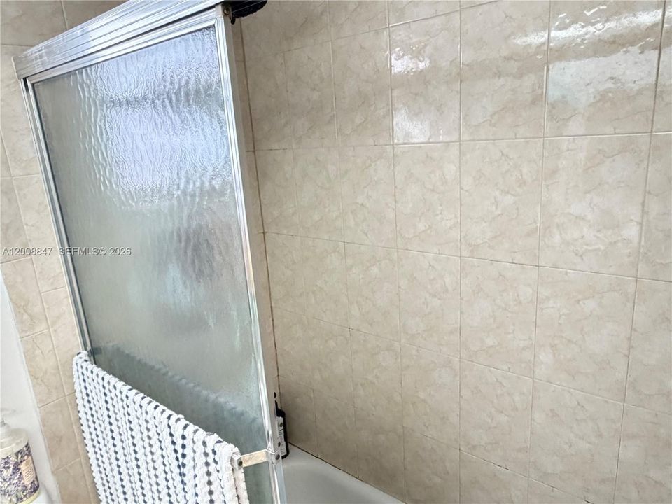 For Sale: $160,000 (2 beds, 2 baths, 920 Square Feet)