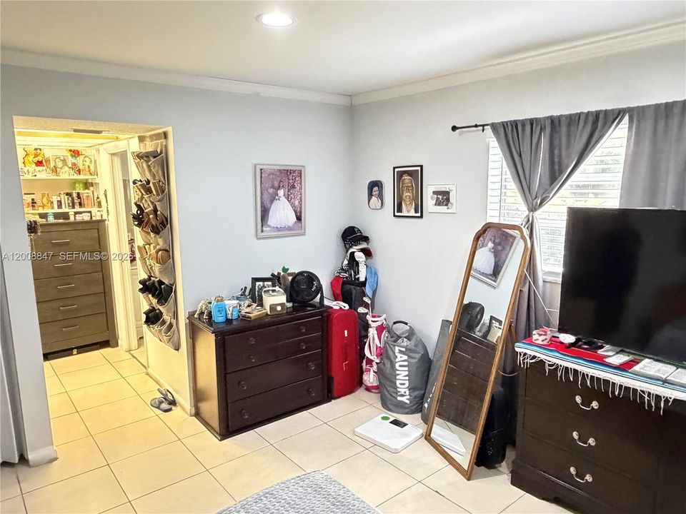 For Sale: $160,000 (2 beds, 2 baths, 920 Square Feet)