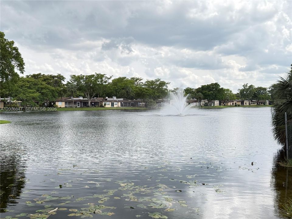 For Sale: $160,000 (2 beds, 2 baths, 920 Square Feet)