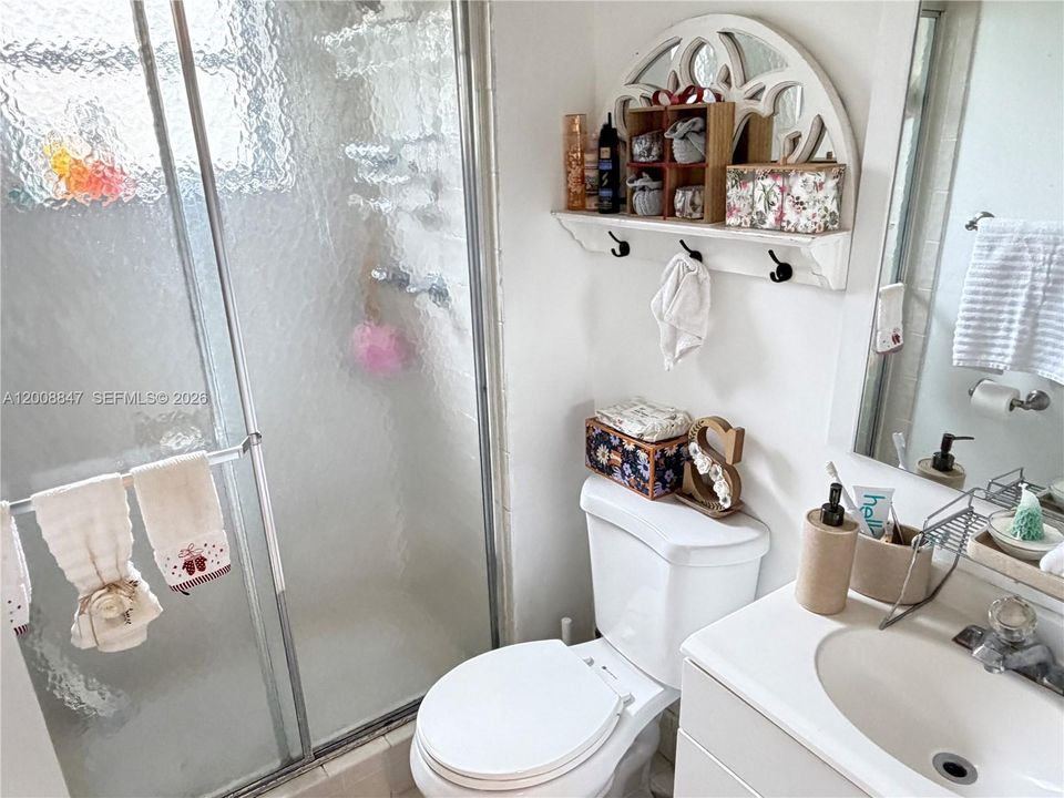 For Sale: $160,000 (2 beds, 2 baths, 920 Square Feet)