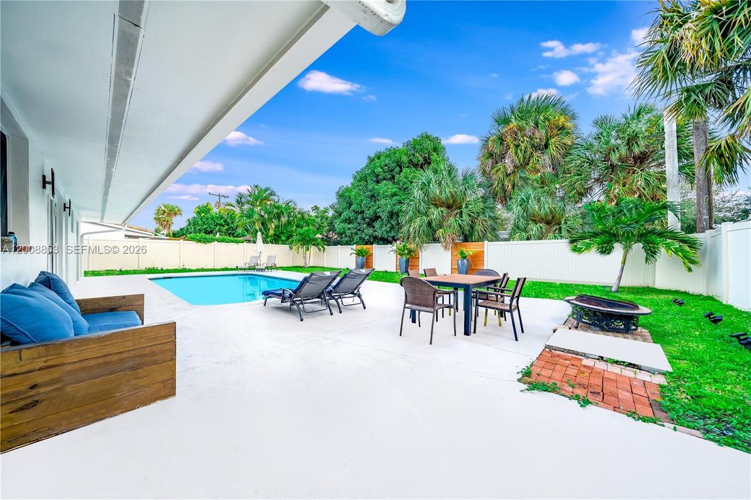 For Sale: $799,000 (3 beds, 2 baths, 0 Square Feet)