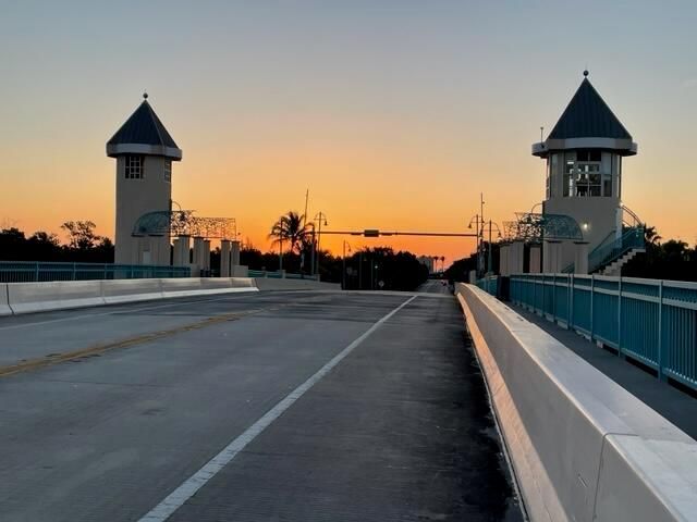 boynton bridge to the ocean