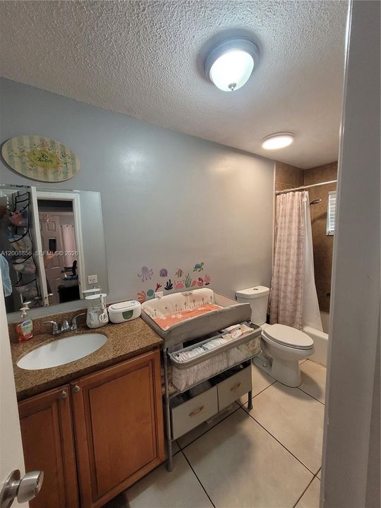 For Sale: $425,000 (2 beds, 2 baths, 1366 Square Feet)
