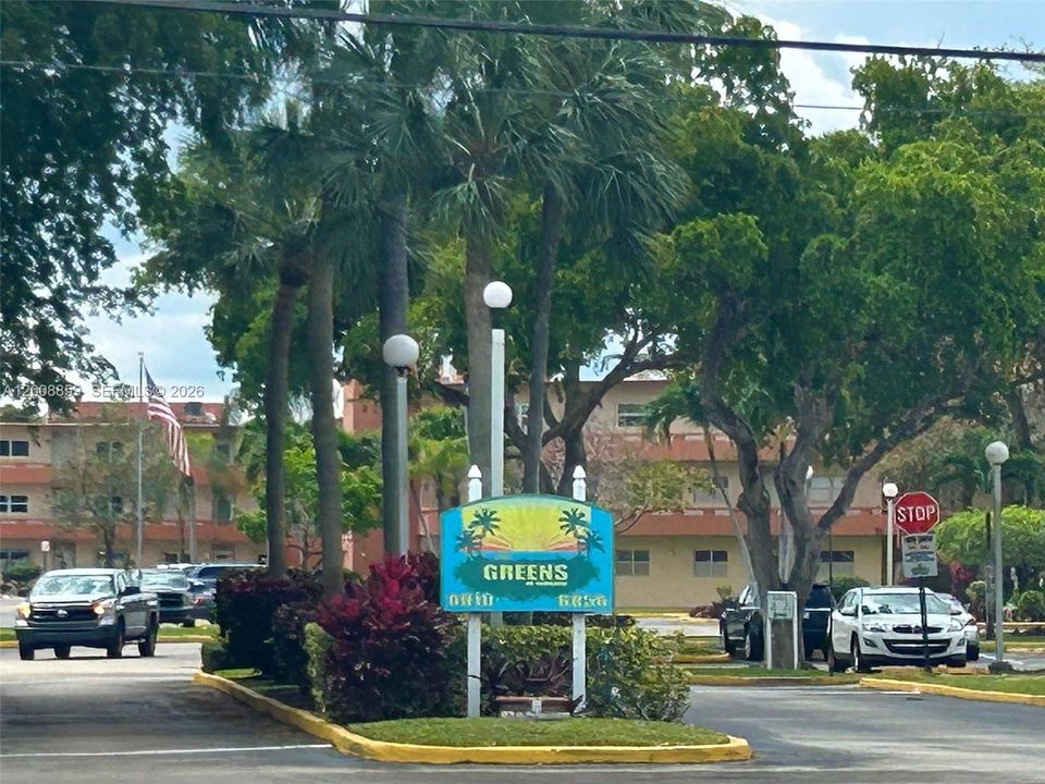 For Sale: $132,000 (1 beds, 1 baths, 730 Square Feet)
