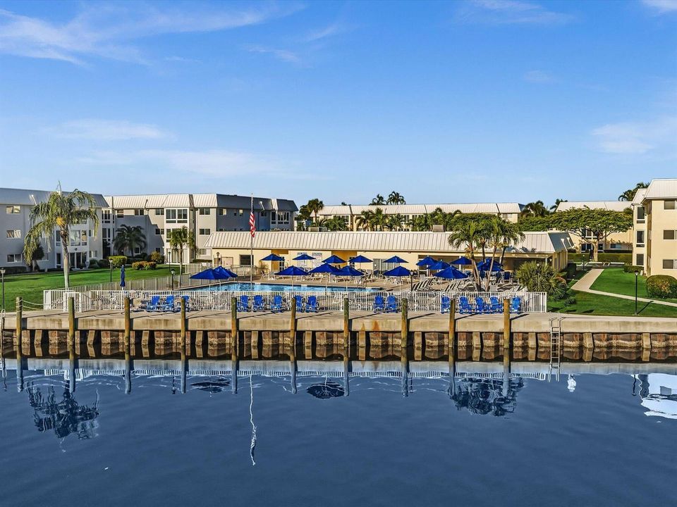 Clubhouse & Salt Water Heated Pool 43