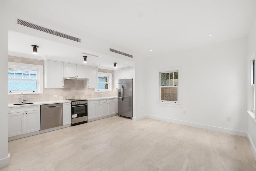 429 30th Street - 52.jpg-SMALL