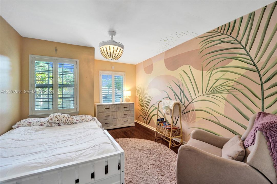 For Sale: $499,999 (3 beds, 2 baths, 1690 Square Feet)