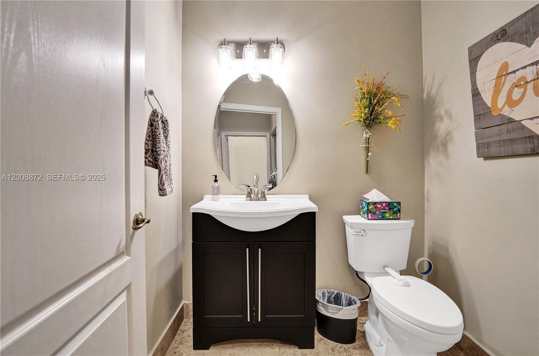 For Sale: $499,999 (3 beds, 2 baths, 1690 Square Feet)