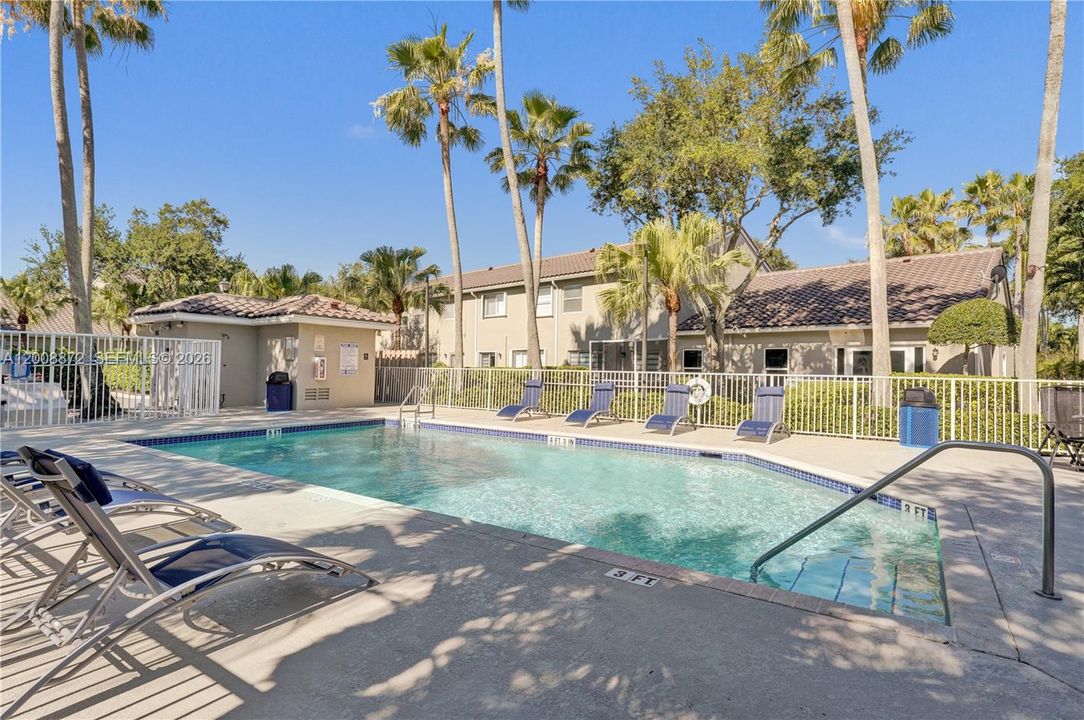 For Sale: $499,999 (3 beds, 2 baths, 1690 Square Feet)