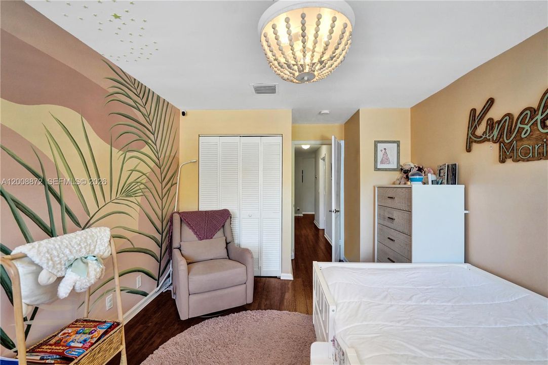 For Sale: $499,999 (3 beds, 2 baths, 1690 Square Feet)