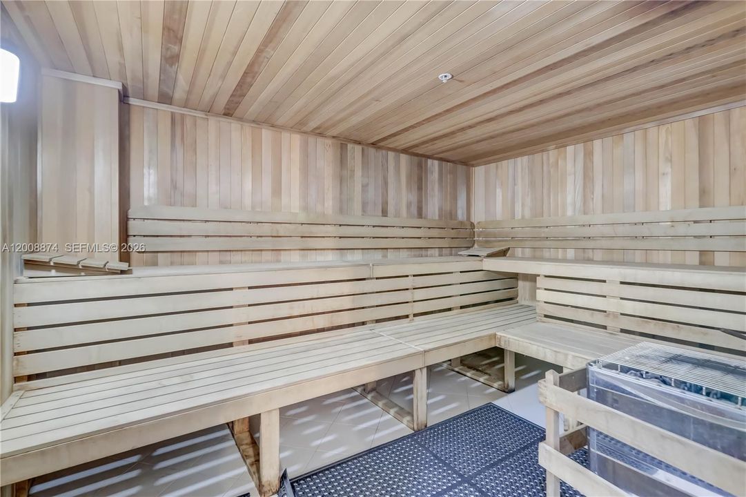 В аренду: $7,500 (2 спален, 2 ванн, 1470 Квадратных фут)