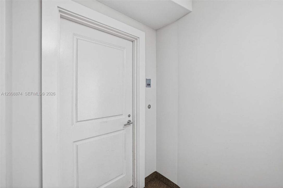 В аренду: $7,500 (2 спален, 2 ванн, 1470 Квадратных фут)