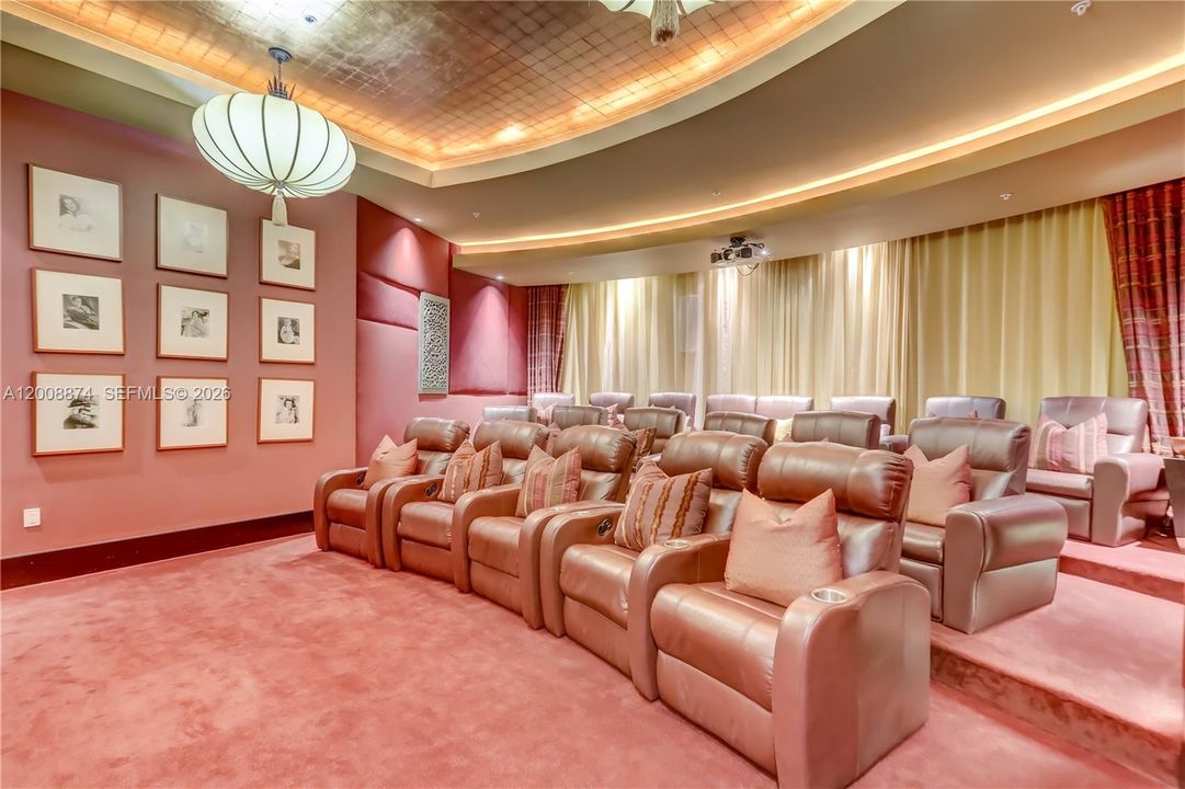 В аренду: $7,500 (2 спален, 2 ванн, 1470 Квадратных фут)