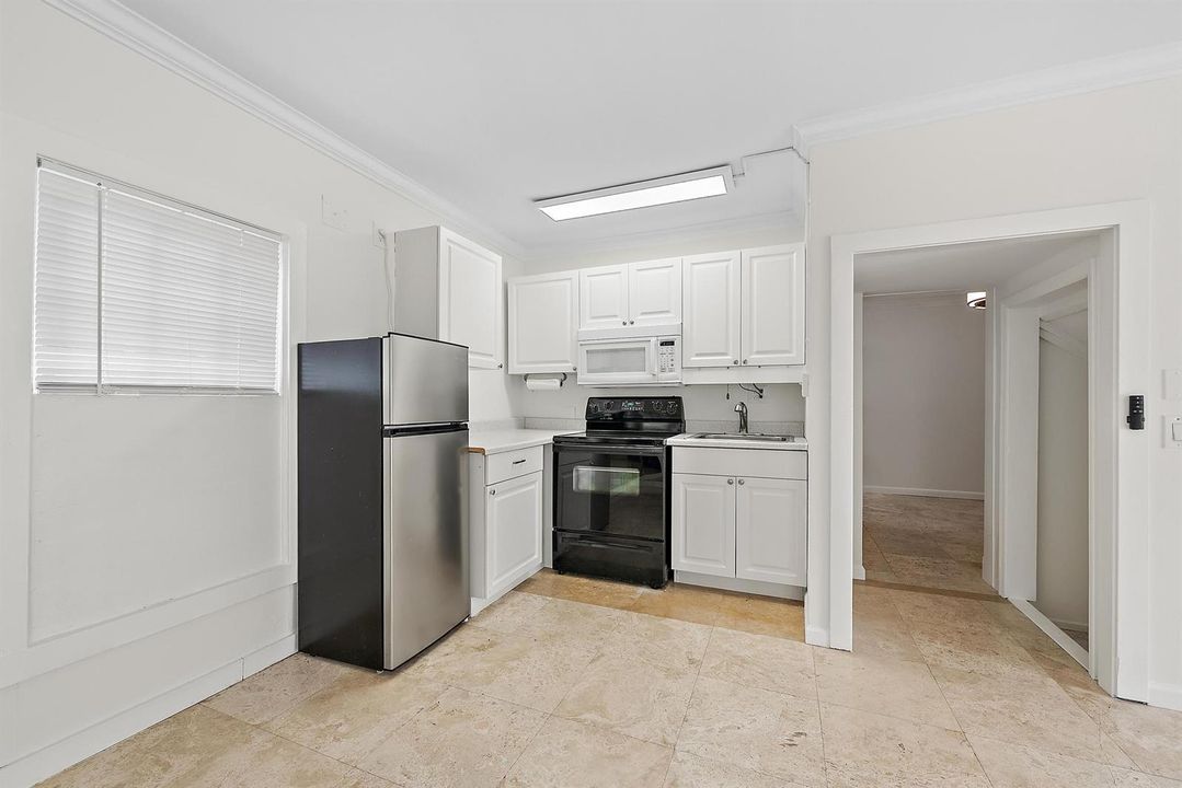 228 9th St-29