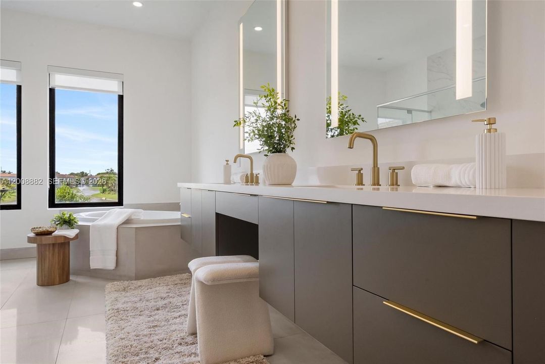 For Sale: $2,425,000 (5 beds, 4 baths, 4006 Square Feet)