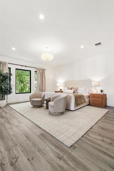 For Sale: $2,425,000 (5 beds, 4 baths, 4006 Square Feet)