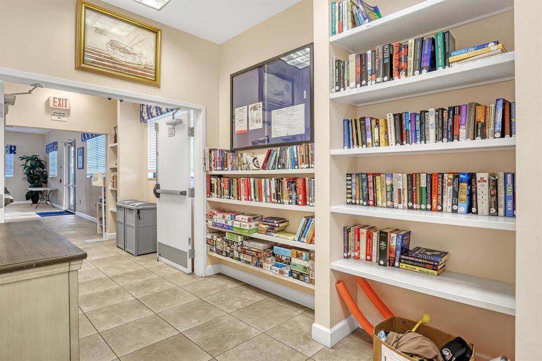 7430 S Ocean #319 (37)