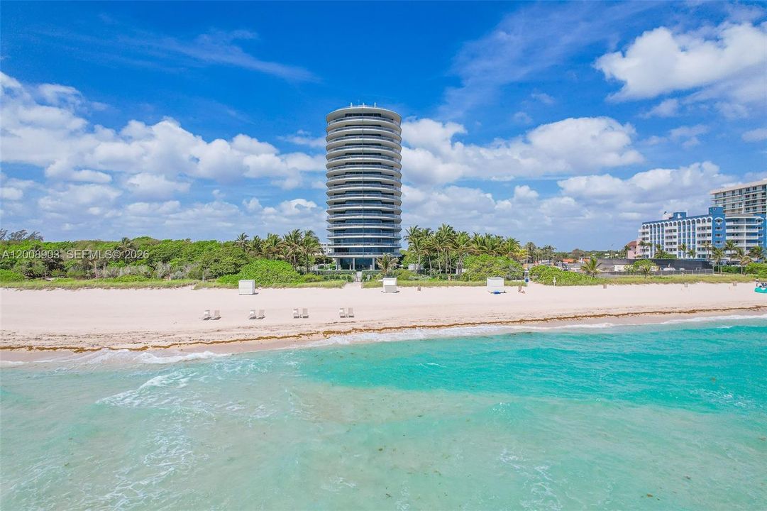 На продажу: $5,995,000 (2 спален, 2 ванн, 1594 Квадратных фут)