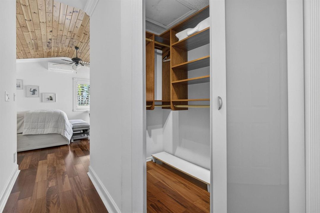 Walk in Closet