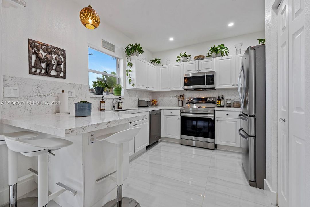 For Sale: $419,500 (3 beds, 2 baths, 1416 Square Feet)