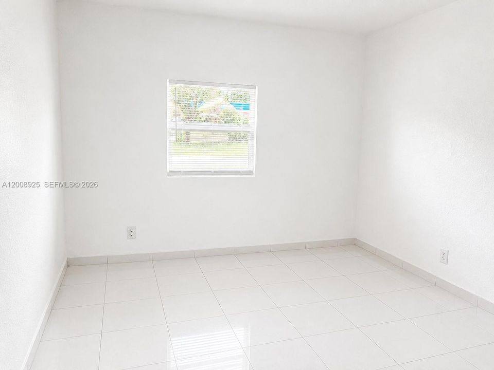 En Renta: $2,950 (3 camas, 2 baños, 1247 Pies cuadrados)