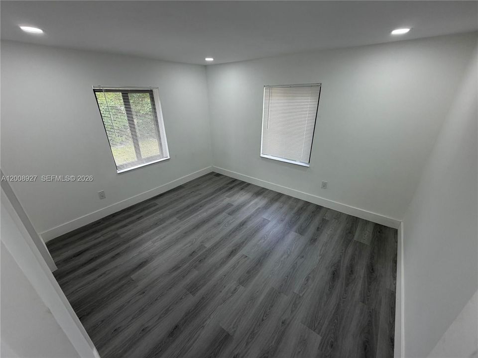 В аренду: $4,500 (3 спален, 2 ванн, 1568 Квадратных фут)