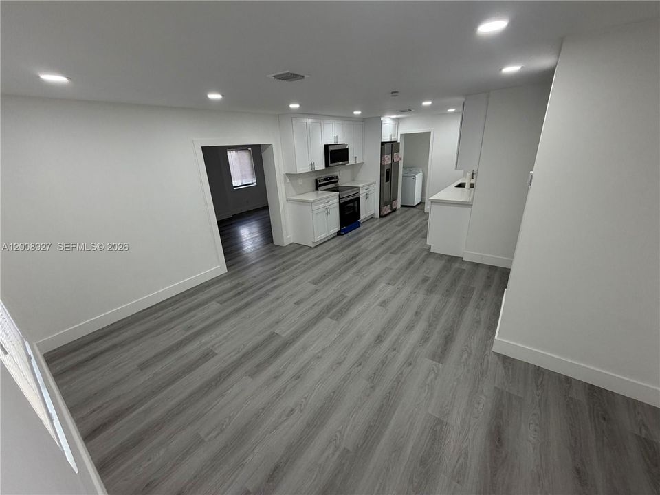 В аренду: $4,500 (3 спален, 2 ванн, 1568 Квадратных фут)