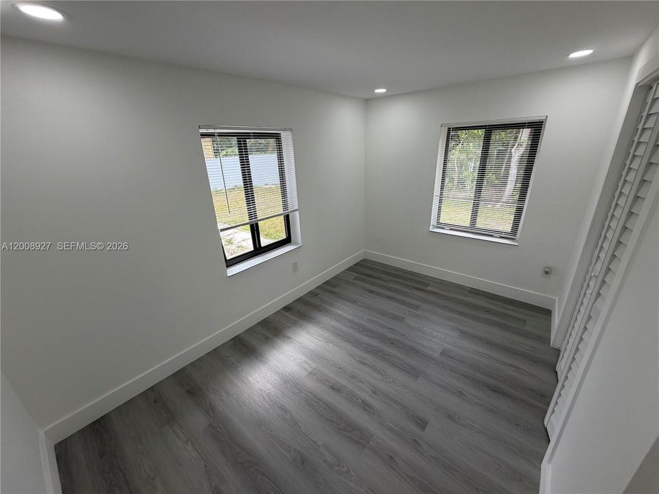 В аренду: $4,500 (3 спален, 2 ванн, 1568 Квадратных фут)