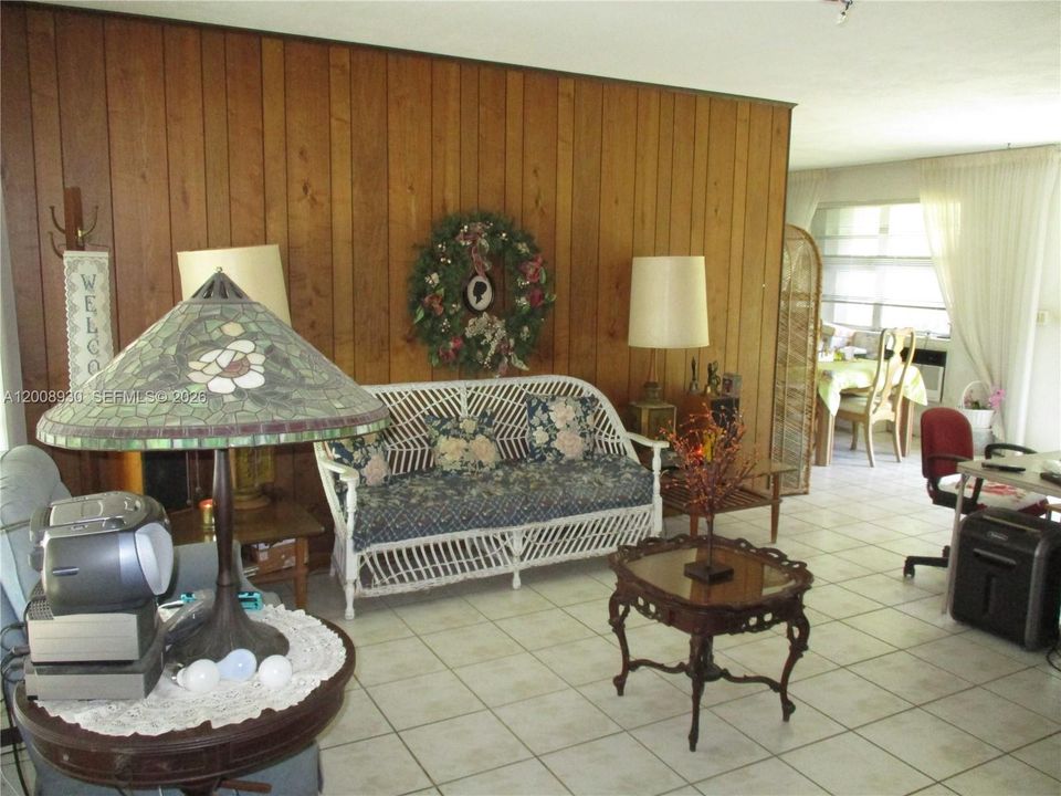 Activo con contrato: $499,000 (3 camas, 2 baños, 1396 Pies cuadrados)