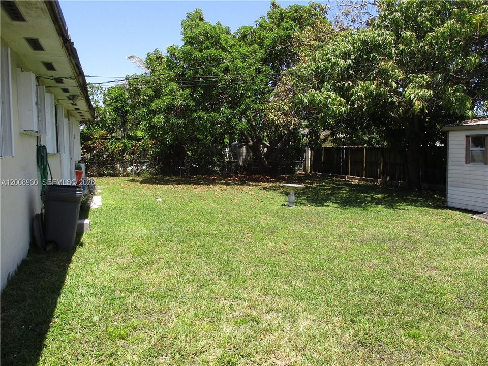 Activo con contrato: $499,000 (3 camas, 2 baños, 1396 Pies cuadrados)