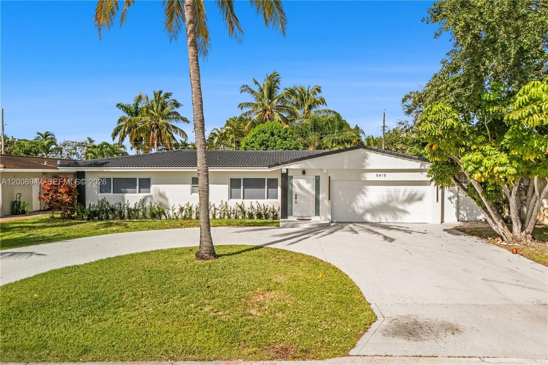 For Sale: $1,375,000 (3 beds, 2 baths, 1806 Square Feet)