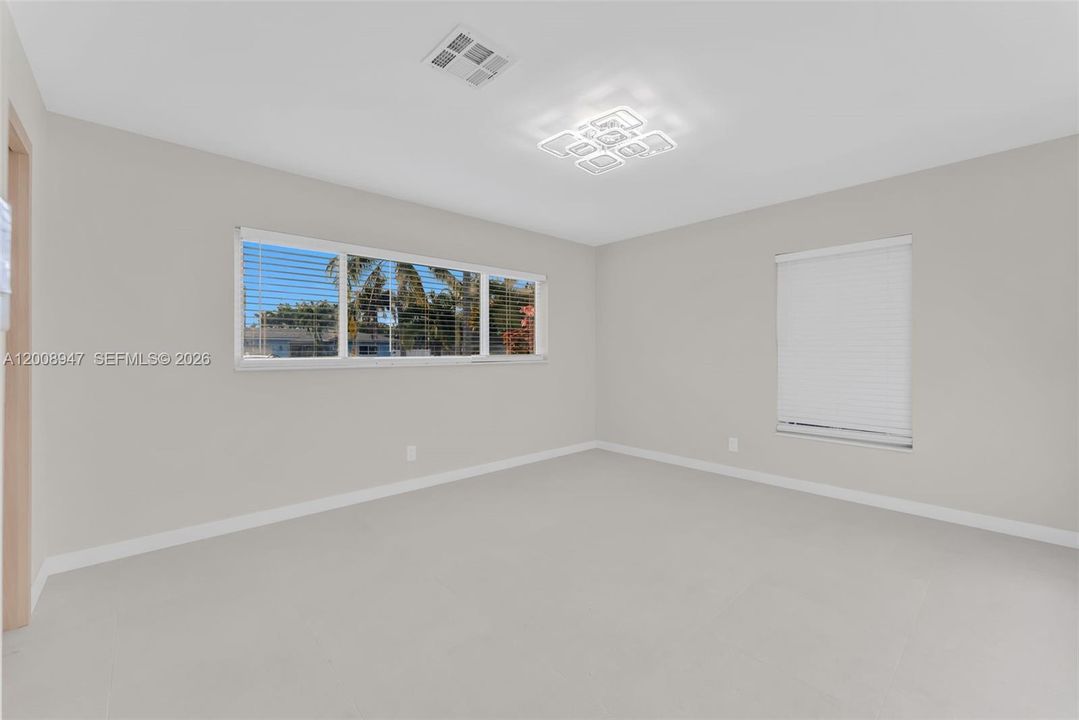 For Sale: $1,375,000 (3 beds, 2 baths, 1806 Square Feet)