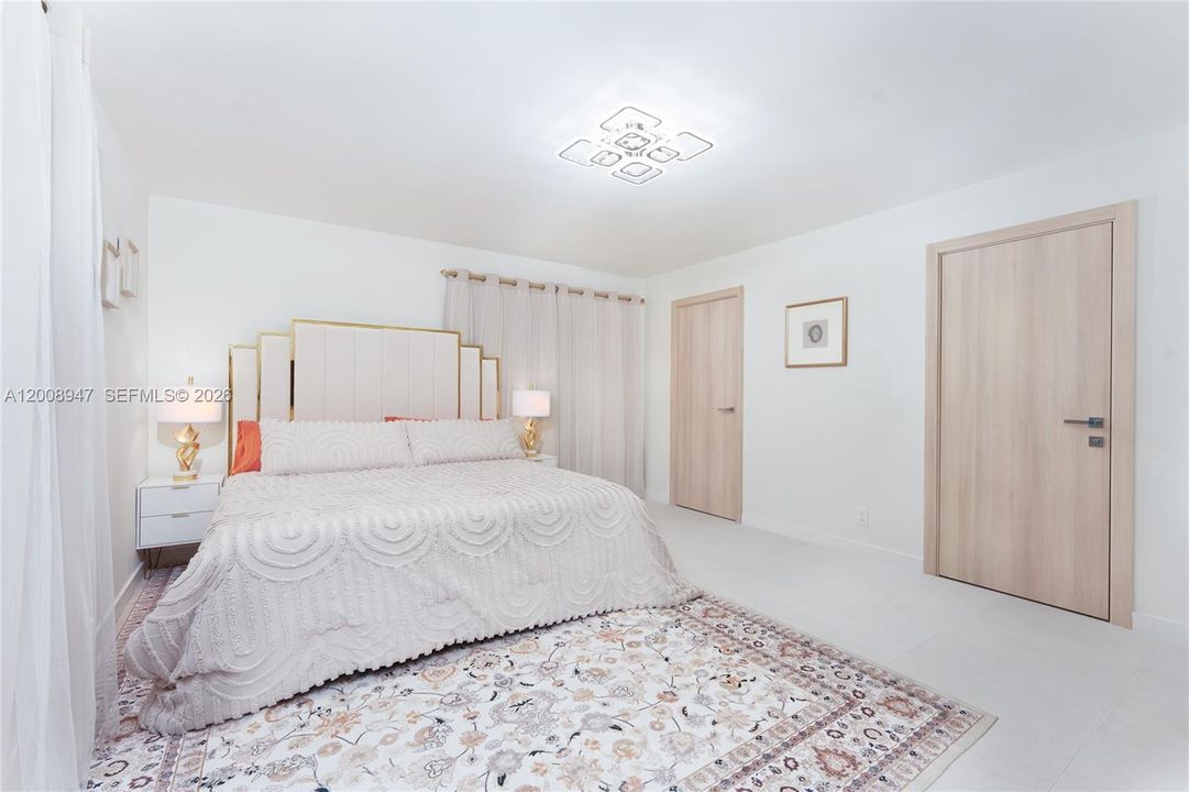For Sale: $1,375,000 (3 beds, 2 baths, 1806 Square Feet)