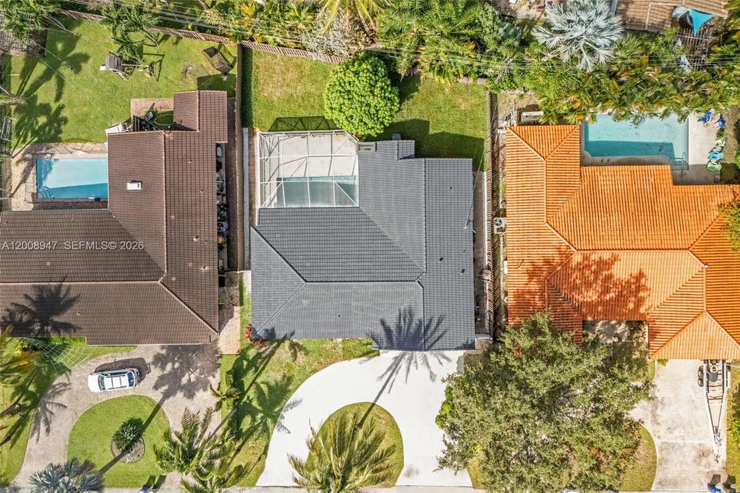 For Sale: $1,375,000 (3 beds, 2 baths, 1806 Square Feet)