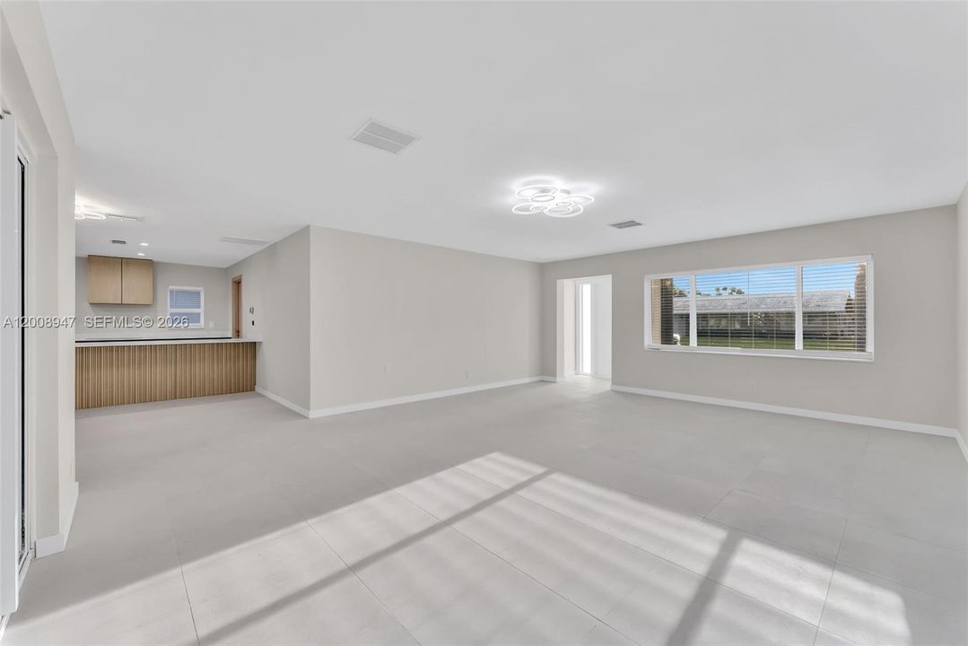 For Sale: $1,375,000 (3 beds, 2 baths, 1806 Square Feet)
