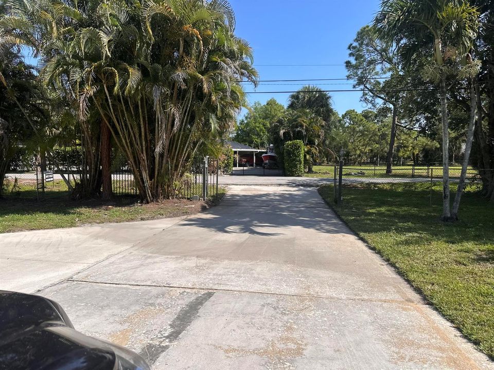Driveway left