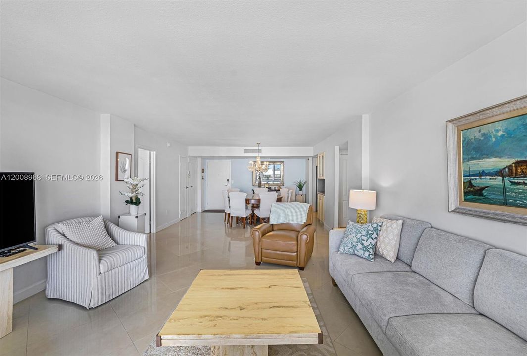 For Sale: $775,000 (2 beds, 2 baths, 1402 Square Feet)