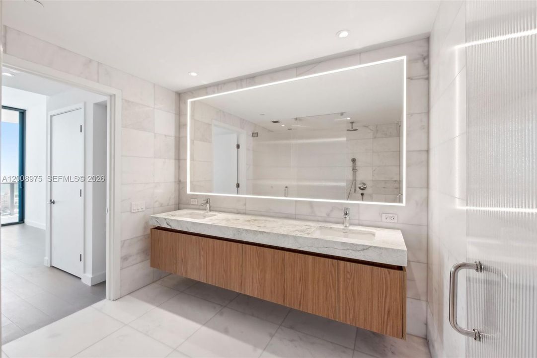 En Venta: $3,470,000 (2 camas, 2 baños, 1434 Pies cuadrados)