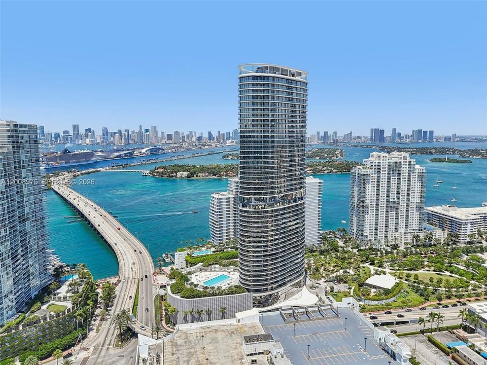 En Venta: $3,470,000 (2 camas, 2 baños, 1434 Pies cuadrados)