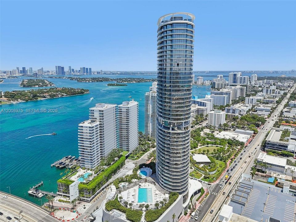 En Venta: $3,470,000 (2 camas, 2 baños, 1434 Pies cuadrados)