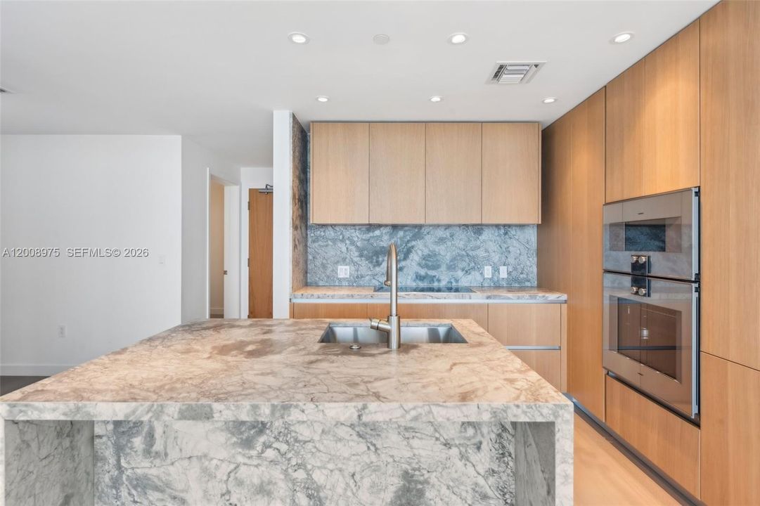 En Venta: $3,470,000 (2 camas, 2 baños, 1434 Pies cuadrados)
