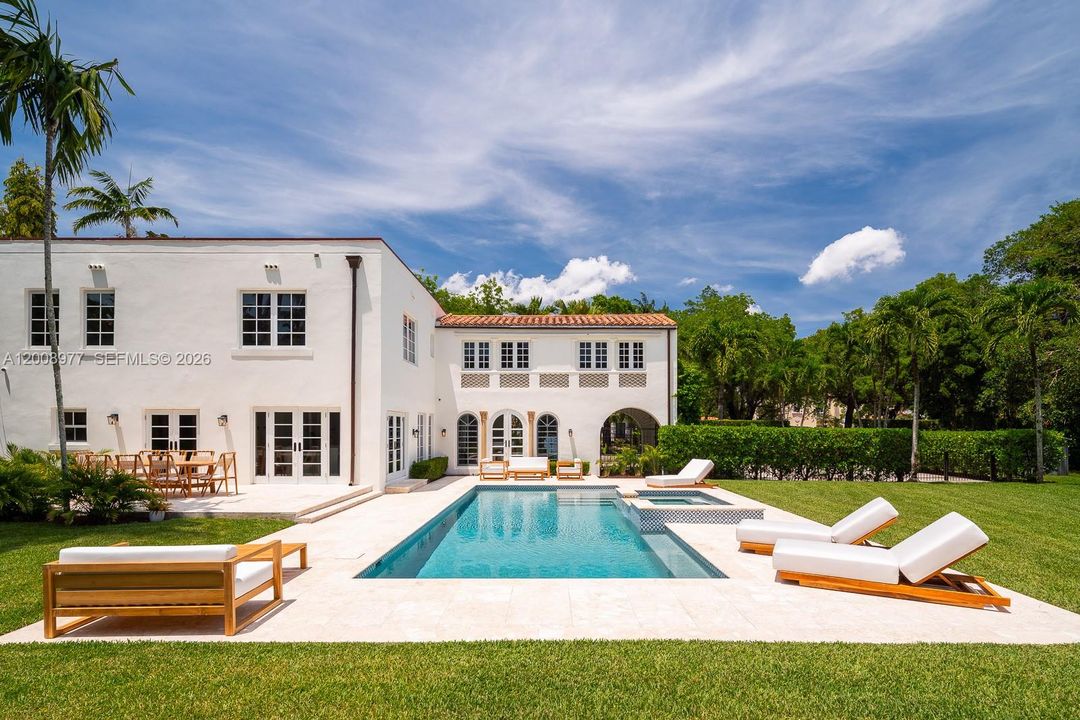 En Venta: $5,995,000 (6 camas, 4 baños, 4319 Pies cuadrados)