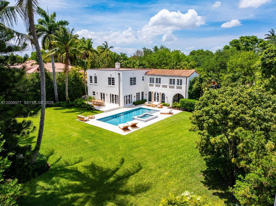 En Venta: $5,995,000 (6 camas, 4 baños, 4319 Pies cuadrados)