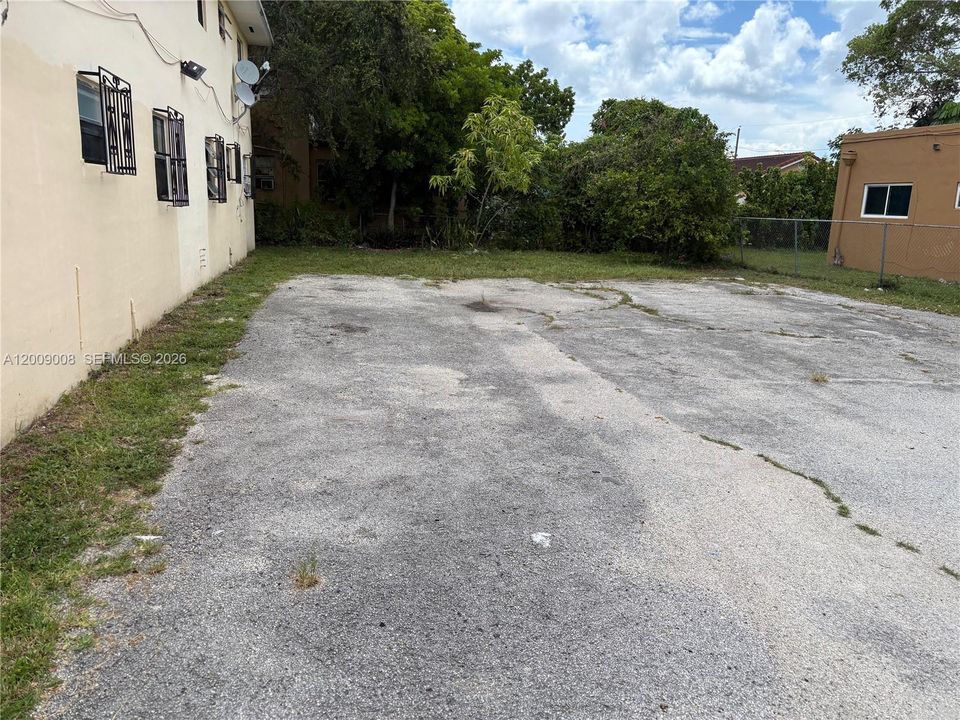 En Venta: $337,000 (8 camas, 4 baños, 3952 Pies cuadrados)