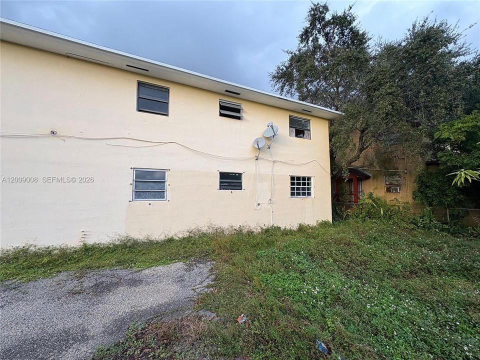 En Venta: $337,000 (8 camas, 4 baños, 3952 Pies cuadrados)